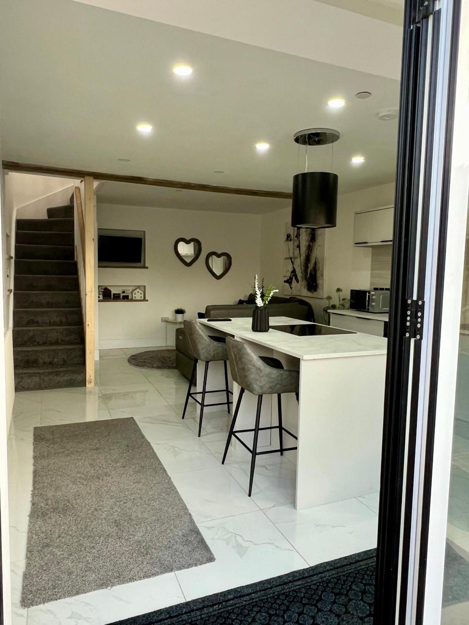 Lewys Tai Bach Villa Aberaman Luaran gambar